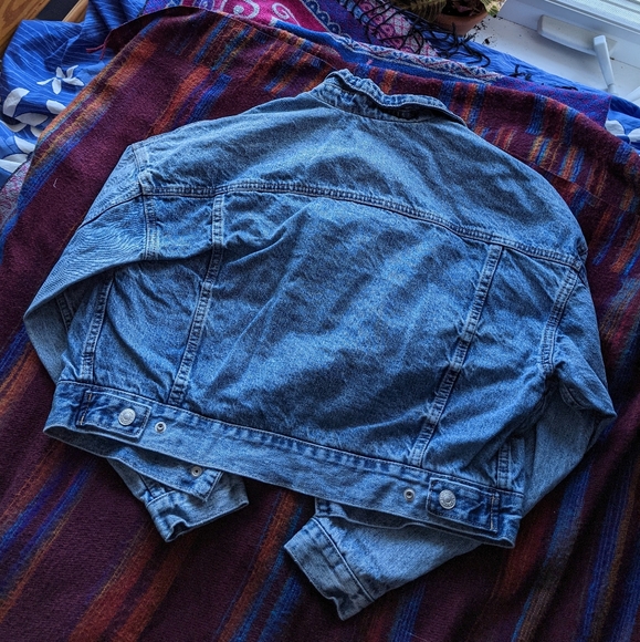 American Eagle Jean Jacket - Picture 3 of 3